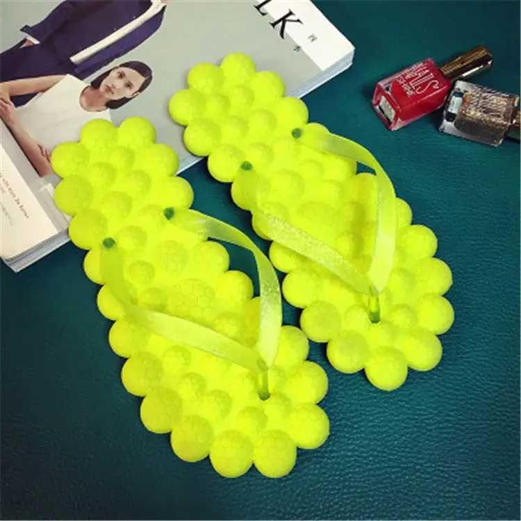 2021 Creative Bubble Flat Flip Flops Grape Massage Sandals Shoes Women Flip-Flops Slippers