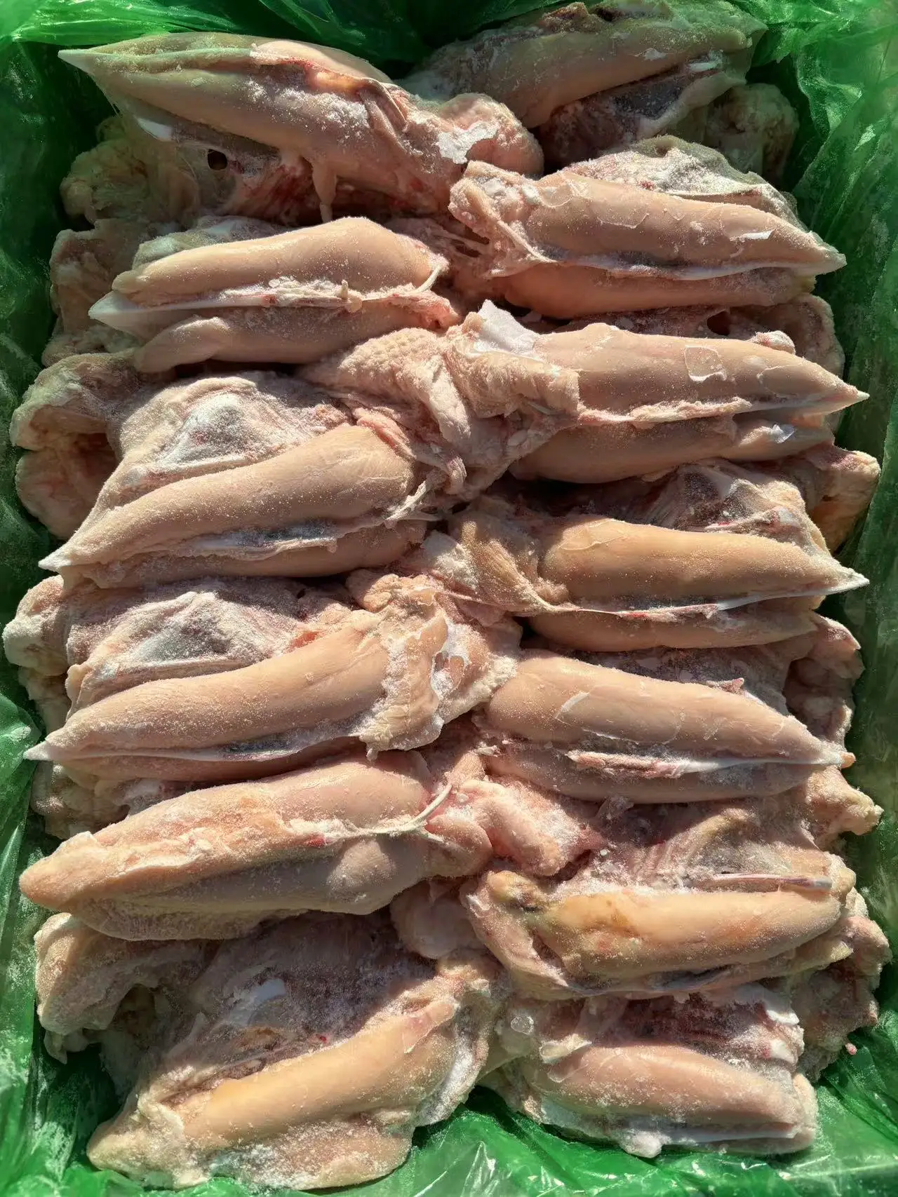 Oase de pui congelate cu fileu și piept, conforme halal, ambalate în vrac, preț bun