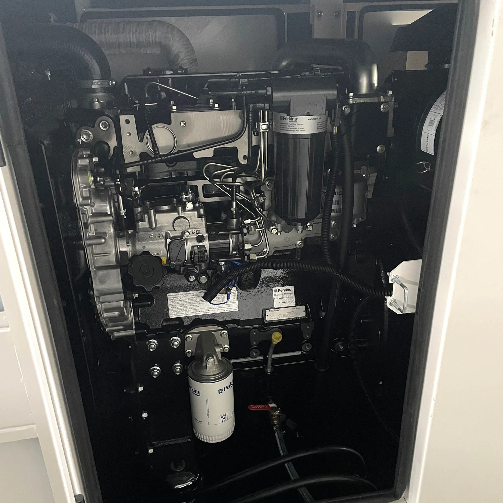 Factory Silent 60Hz Diesel Generator Set Digital Controller Soundproof Canopy 8hrs Base Fuel Tank 15Kw 30Kw 50Kw 7-10 Days Lead