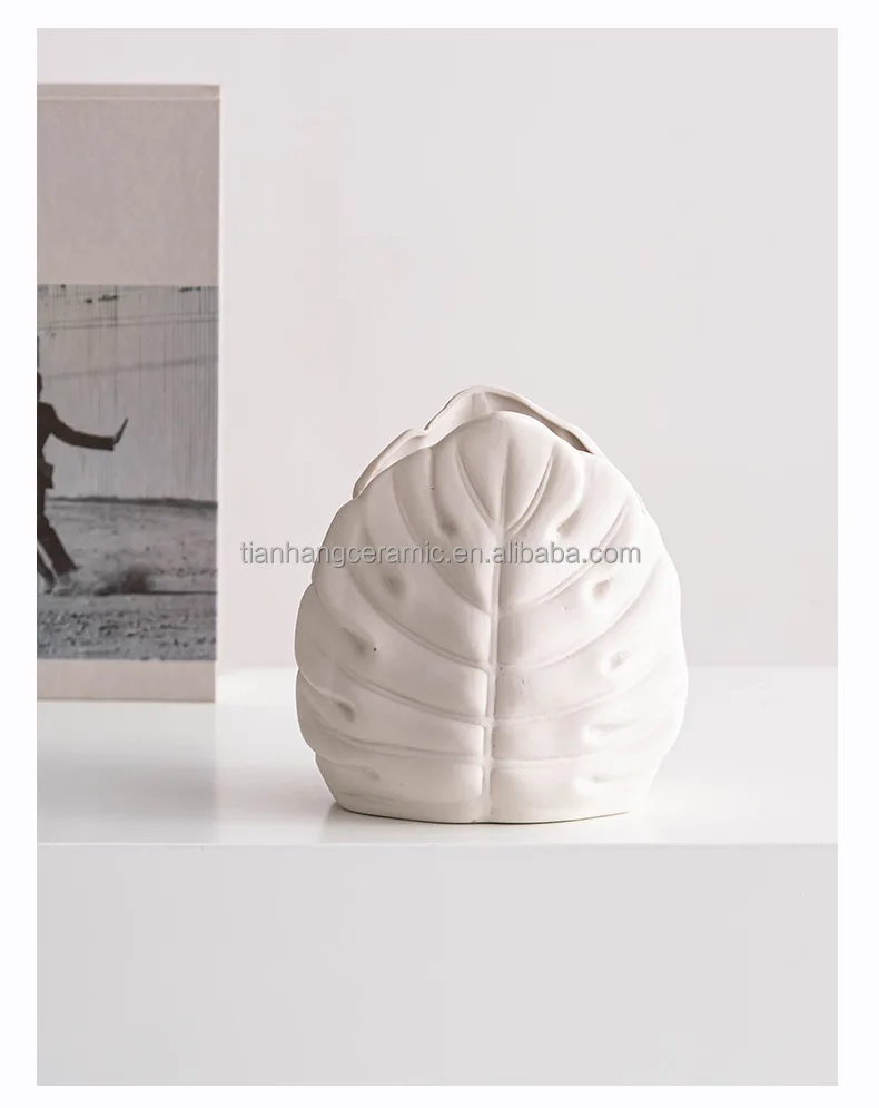 High Luxury Ceramic vase modern dining table small sea shell vase decorative ornaments dried flower aromatherapy.jpg