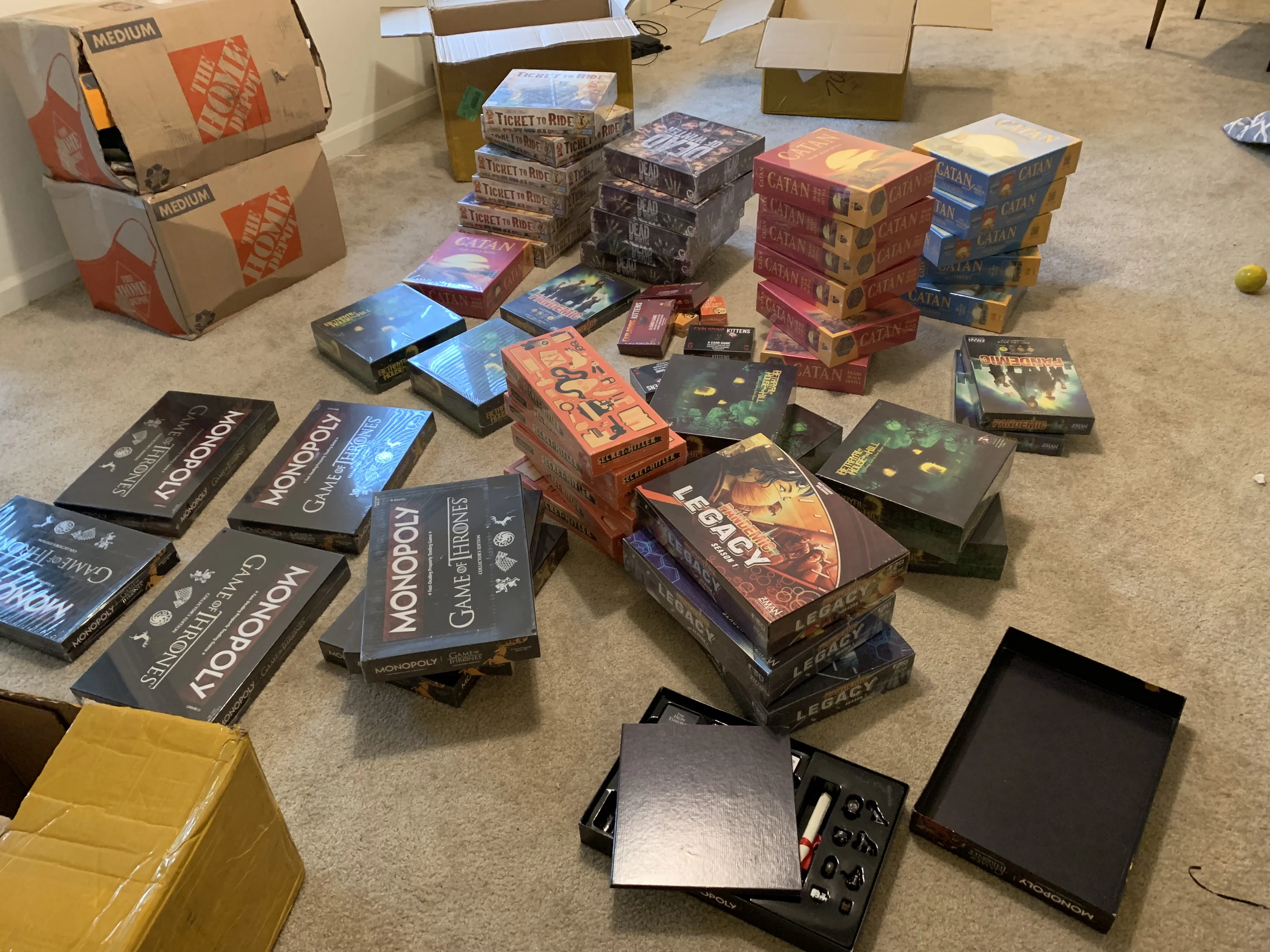 Wholesale Custom Card Table Game for Adults Paper Material Board Game for Party Use