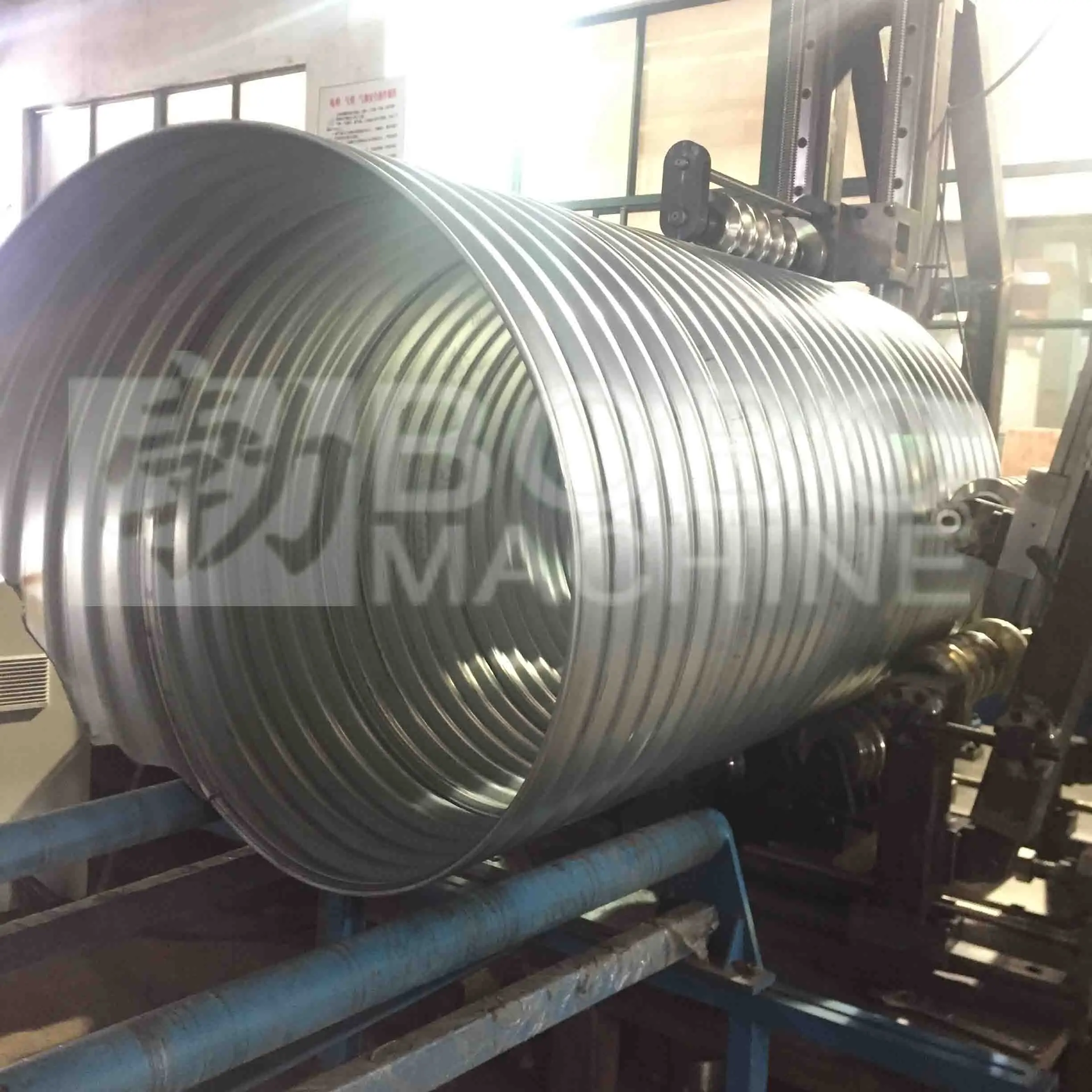 Driveway Agriculture Irrigation Helically Corrugated Culvert Large Metal Galvanized Drain Pipe Forming Machine for Storm Shelter