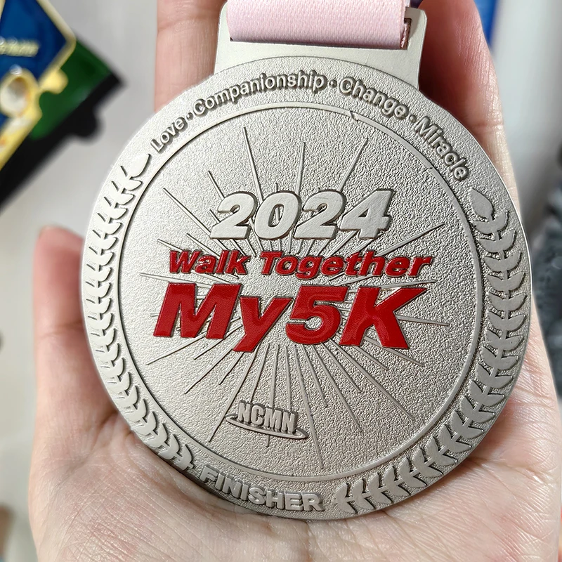 Factory Direct Custom Metal Souvenir Medals Modern Style 5km 10km Half Marathon Running Award Medal with Ribbon factory