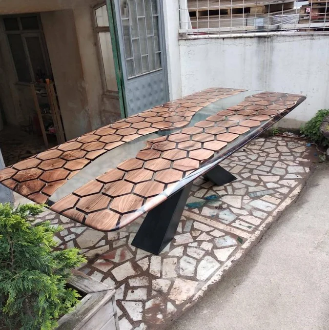 Walnut Wood High End Special Design Dinner With Shell Clear Water Honeycomb Black River Dining Epoxy Resin Office Table