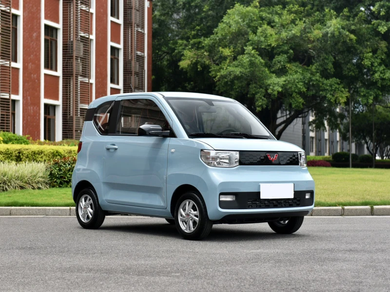 Электромобиль Hongguang Mini ev