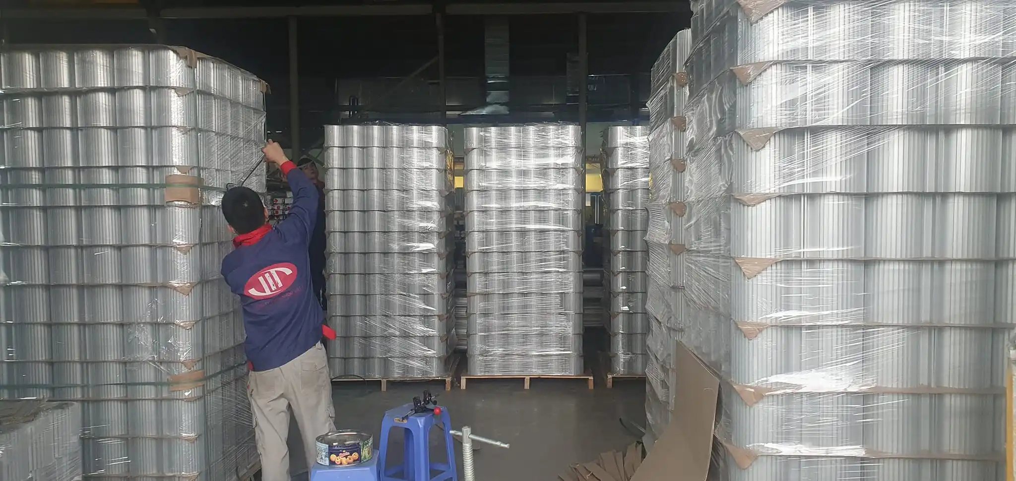 Aluminium Profiles Aluminium Shaping Machine Machine Frame Extrusion