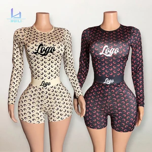 Huili Trending Slim Fit Long Sleeve t Shirt & Shorts Workout Set Custom logo Print Stretch Two Piece Yoga Women Loungewear Sets