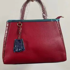 Wholesales Ladies square Bag Pu Leather Trendy Women Sling Handbags and Purse Custom logo Luxury Small Ladies Bags for Women