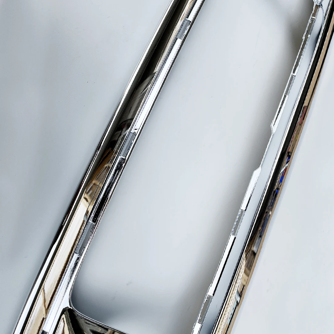 5ZM53SZ0AA Front Chromed Bumper Grille Frame for Jeep Grand