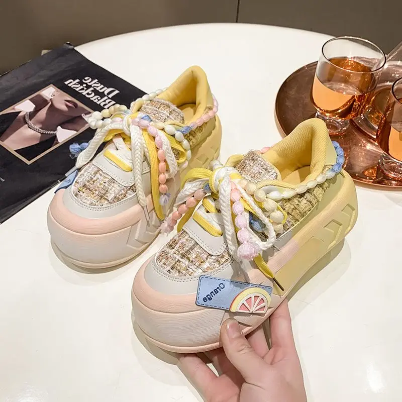 バスケットFemmeシックOEM/ODM厚底ランニングシューズピンク