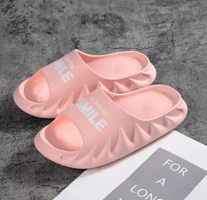 
Сандалии yeezy пляжные взрывобезопасные для мужчин и женщин, шлепанцы для душа, сланцы, плоская подошва, Эва, сланцы, для пар, дом с пламенем, 2021 