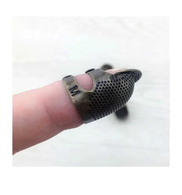 Adjustable Metal Finger Shield Protector Sewing Thimble Finger Protector Pin Needle Finger Guard for Embroidery Needlework