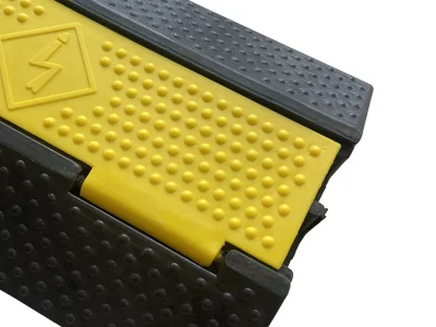 OEM Rubber Pvc Drop Over Cable 2 Channel Ramp Cable Protector manufacture