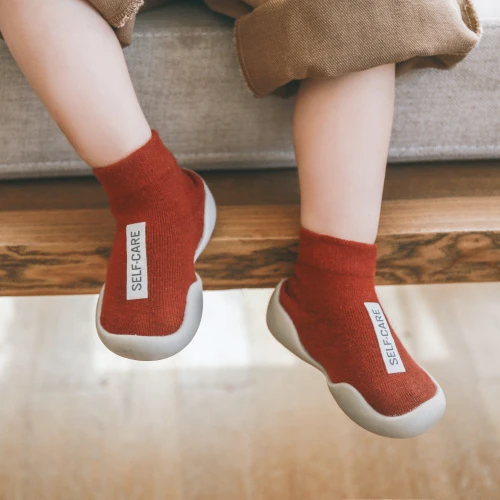 Детская обувь для первой ходьбы От 1 до 3 лет детские кроссовки мягкие Нескользящие хлопковые носки маленьких мальчиков и девочек