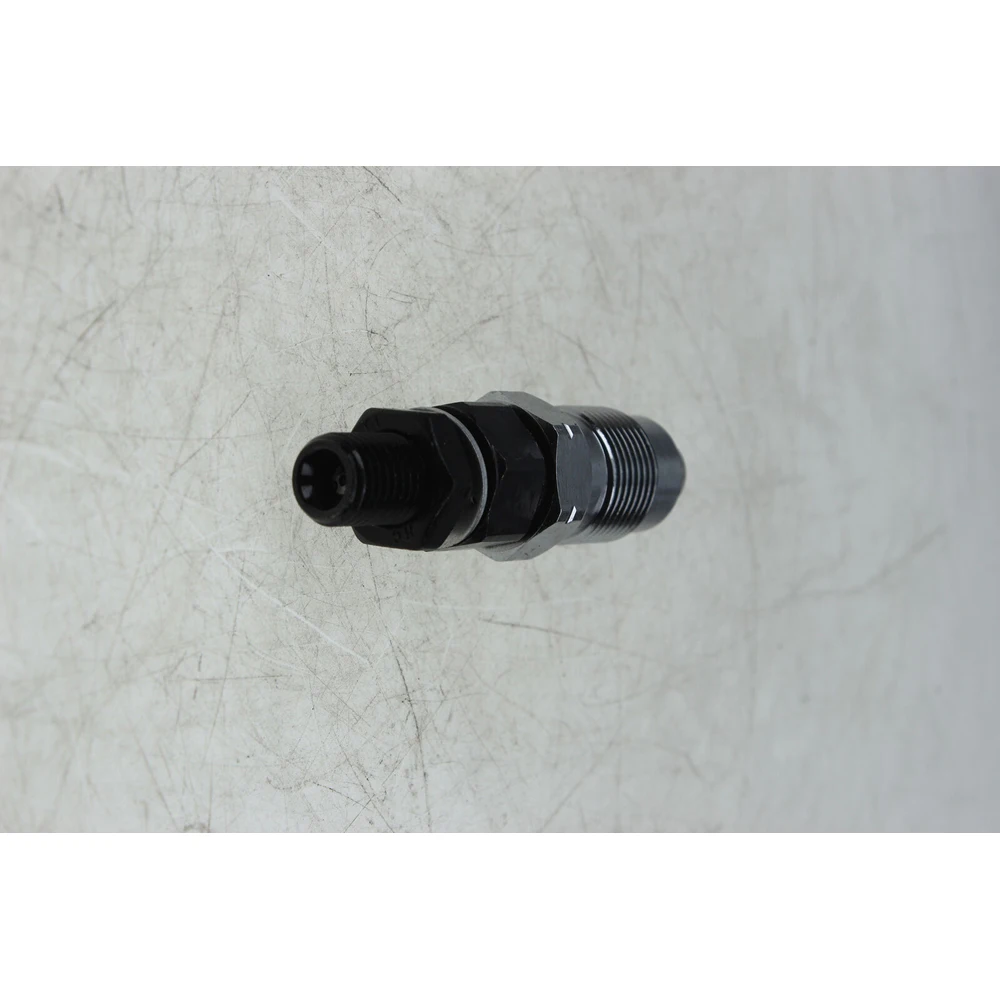 IZUMI for Kubota for Zexel Fuel Injector Nozzle Assy 105148-1831 Wholesale Engine Parts
