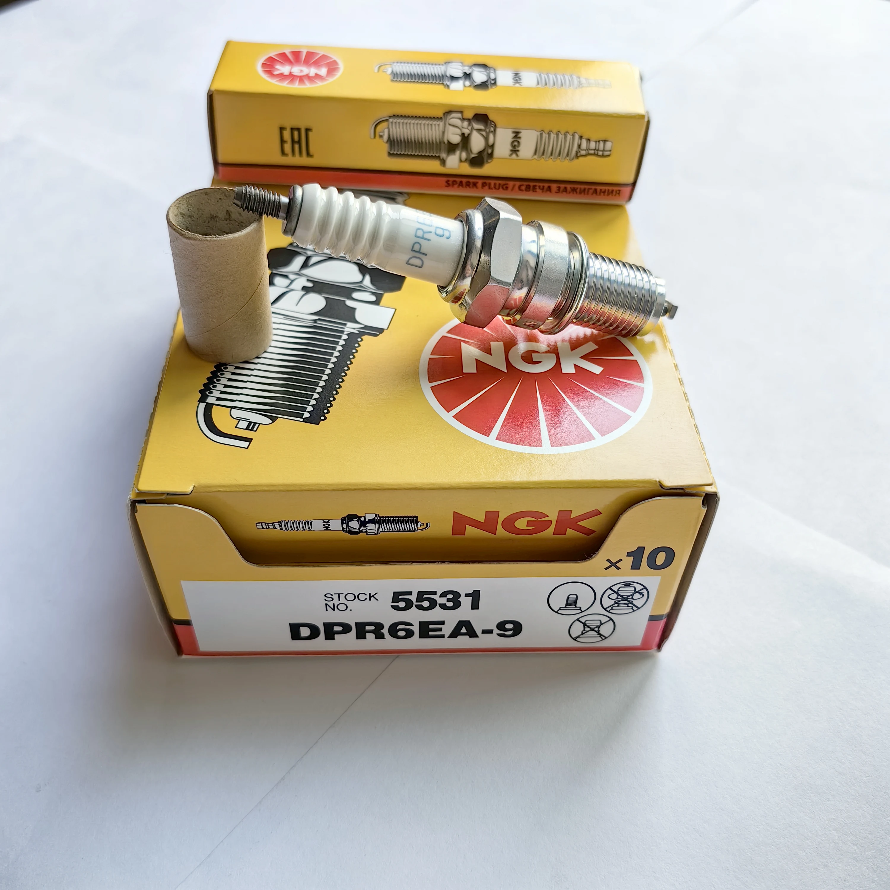 NGK Motorcycle Engine Part - Original Auto Plug 5531 DPR6EA-9 for