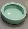 Cerámica Verde Ciruela Redonda Tamaño Mediano (Celadón)