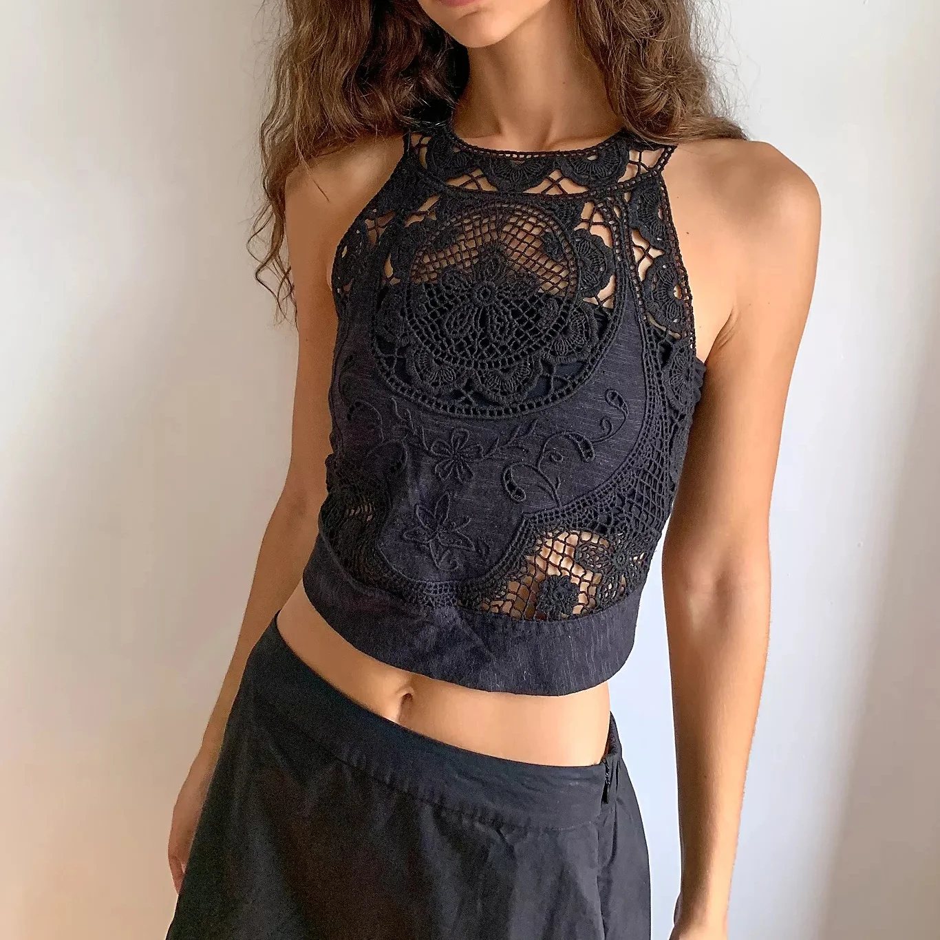 heart keyhole top