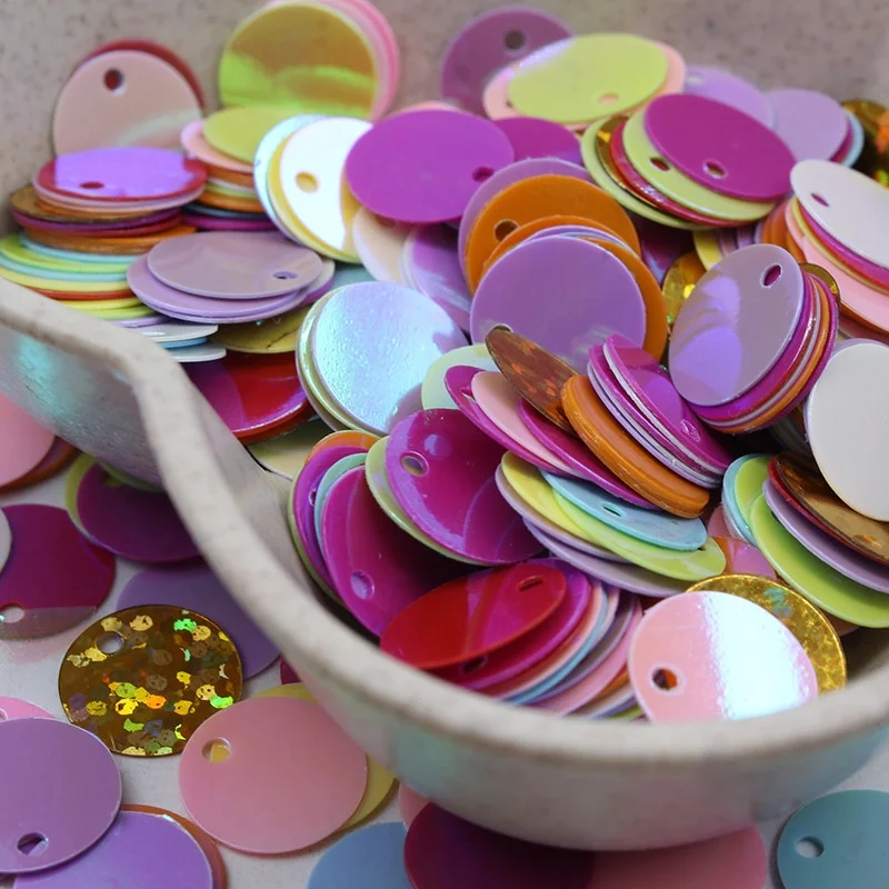Factory Reversible PVC PET Loose 30mm 40mm 50mm 60mm Large Round Flat Garment  Sequins for Sewing