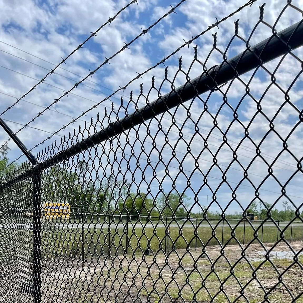 Anping High Quality Used Chain Link Wire Mesh Hot Dipped Galvanized Pvc Coated Black Chain Link Fence