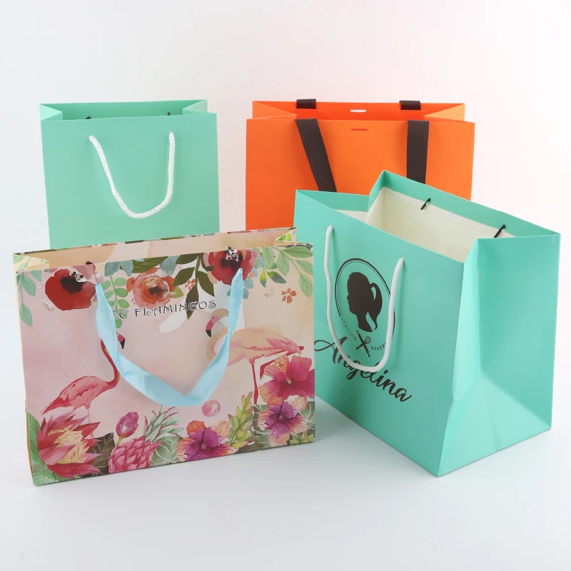 BTO 2016 China Fancy Custom Made Cheap Christmas Gift Paper Bags With Company logo