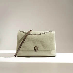 2026 Luxury Bohemian Women's Handbag High-End Texture Flip Cover Large-Capacity Single-Shoulder Bag for Summer