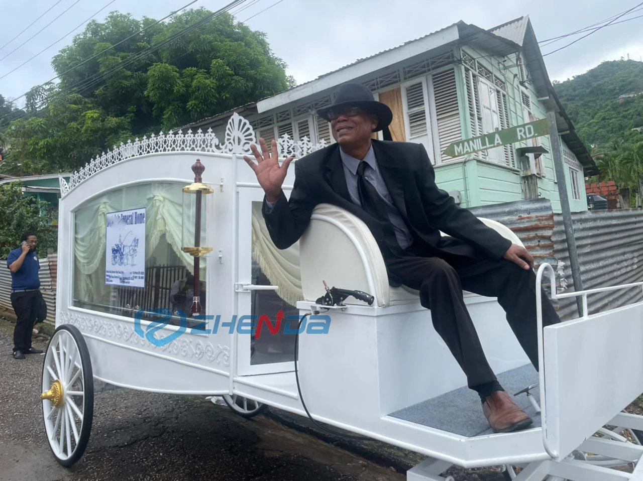 Fashionable Classical Horsedrawn Hearse Funeral Supplies White