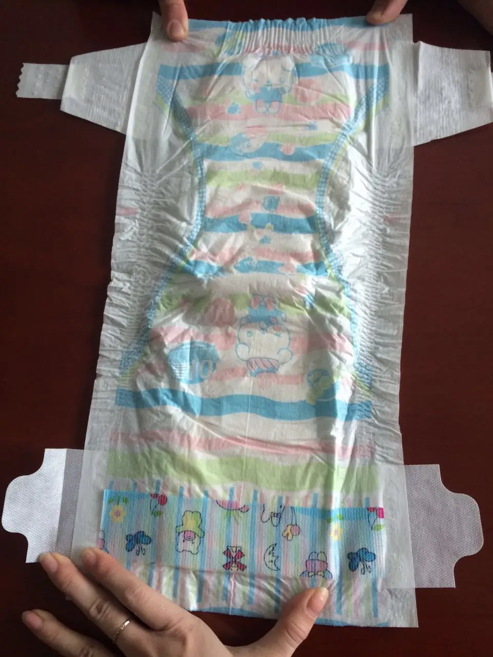 Full Automatic pampers Baby Diaper Making Machine