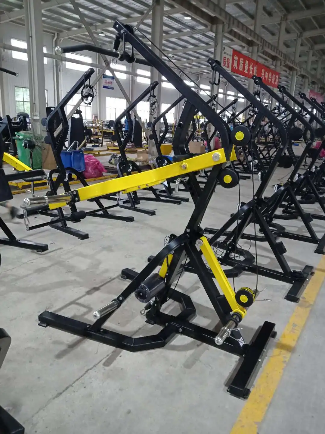 多機能ジムマシンラットプルダウンマシンPowertechワークベンチ