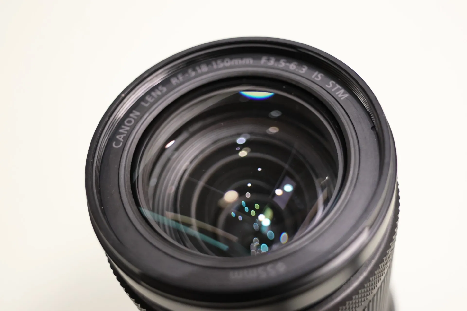 Canons RF-S 18-150mm F3.5-F5.6 IS STM Lens for EOS R-series APS-C 