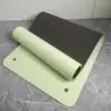 Verde claro + negro