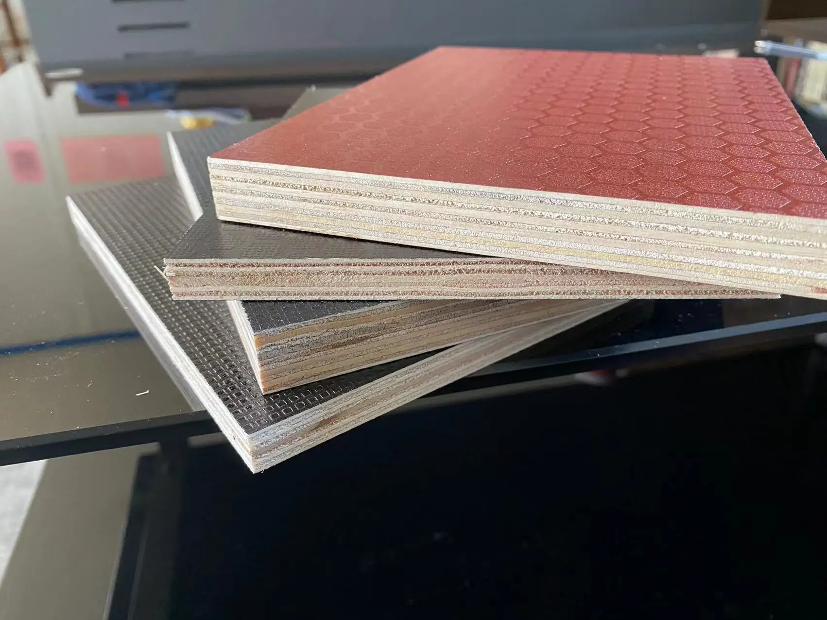 Cheap Price Hardwood Cdx Pine Plywood 4x8 1218mm For Construction