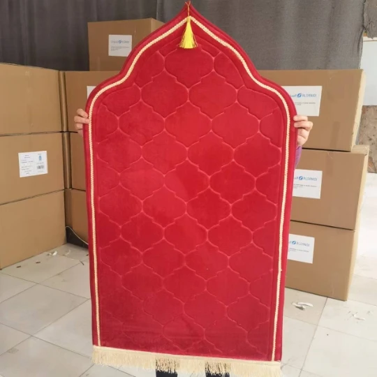 Gopher Special Design Soft Muslim Portable Embossed Thick Mosque