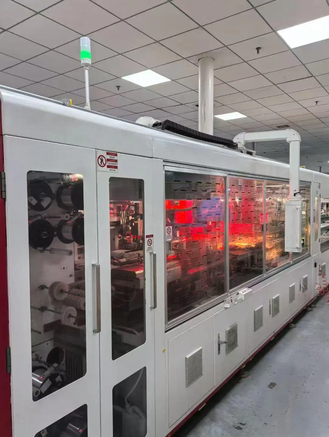 QIANEN 50-70KW Complete Solar Power System Commercial Industrial Solar Panel System with MPPT Energy Storage Controller manufacture
