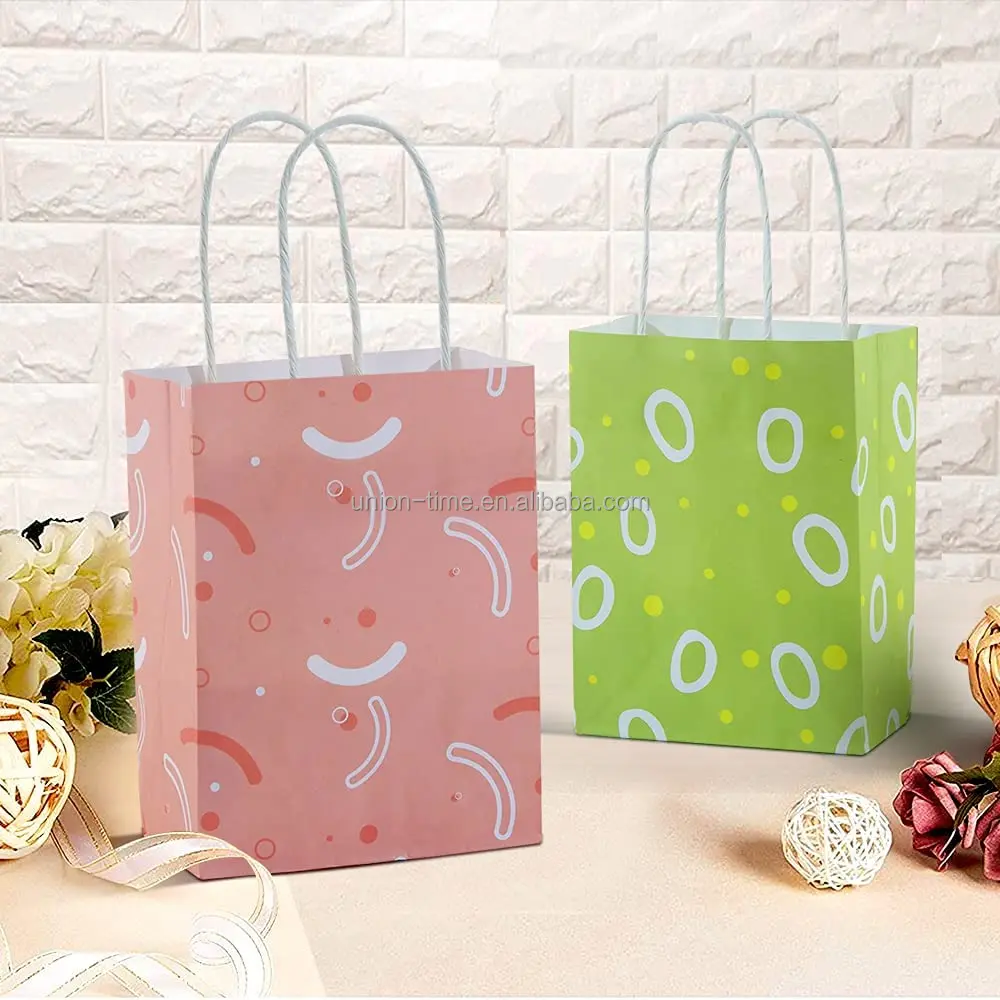 Source Paper Party Favor Gift Bags, Colorful Kraft Goodie Bags with Handle  in Bulk for Birthday, Baby Shower, Graduation, Parties on m.