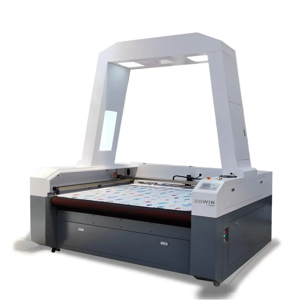 Auto Feeding Garments Cutting Laser Machine 130W Laser Flower Embroidered Mesh Fabrics Cut Co2 Laser Cutting Machine 1812 Price