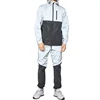 gris negro