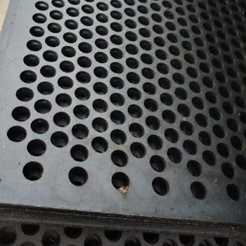 Factory direct sales of high-quality thickened hammer crusher accessories, mesh perforated metal plates