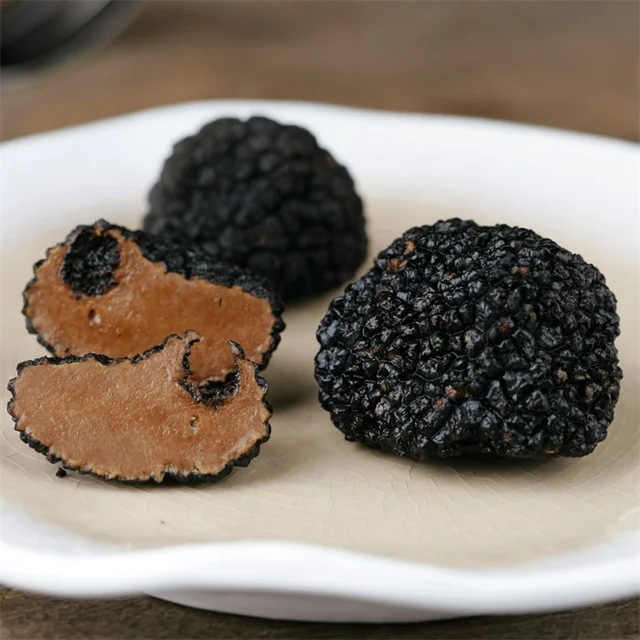 Материал материала для жира в трюфеле Размер 5-8 см свежий