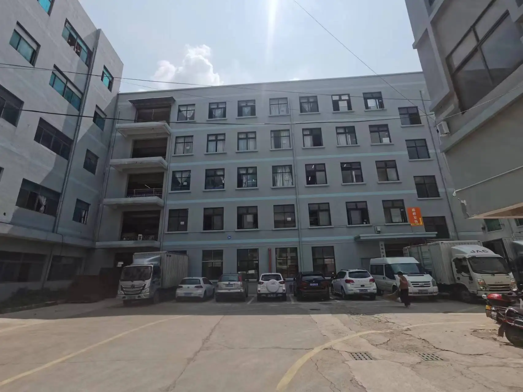 Yiwu Hancheng Trading Co., Ltd.