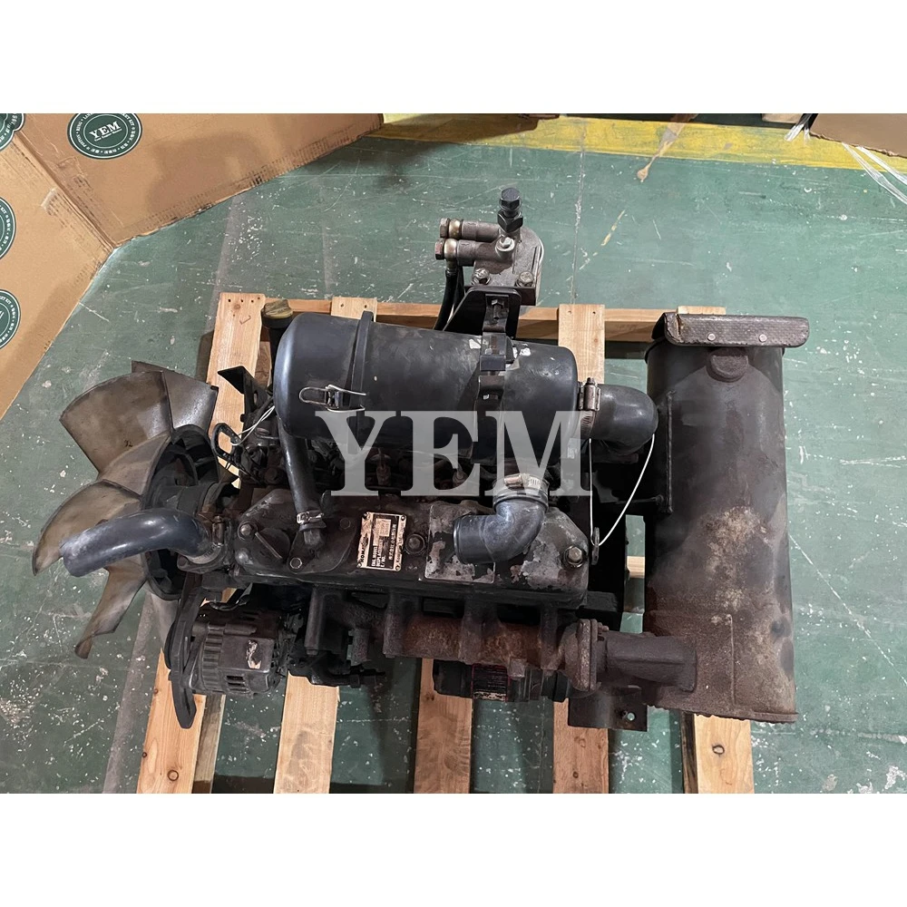 Engineering Machinery Part 4D84E Engine for Komatsu Rebuild Kit Wholesale Engine Parts 2