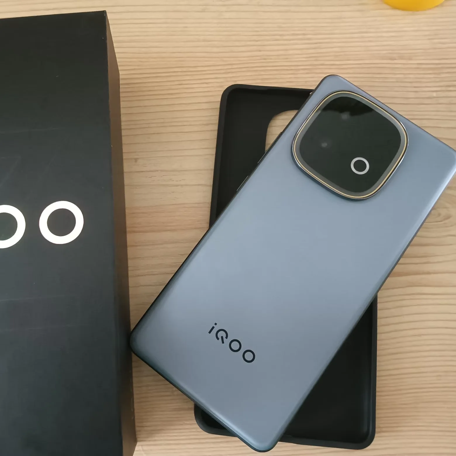 24H発送】iQOO Z10 Turbo+ 极地灰 12/256GB 24H発送】 iQOO Z10 Turbo+