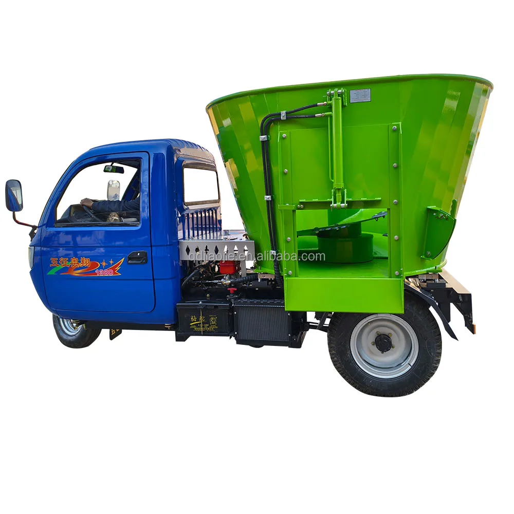 New Self-Propelled TMR Mixer Feeder Total Mixed Ration Feed Mixer Machine for Livestock Farm Retail Industries Engine Motor Gear
