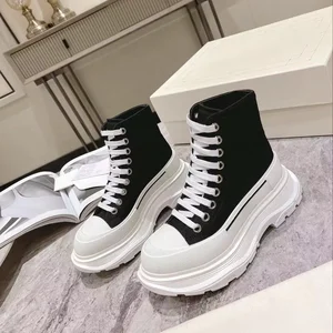 Core Black 00s Skate Sneakers Genuine Leather Upper Fashion Trend Flat Casual Design for College Men and Women