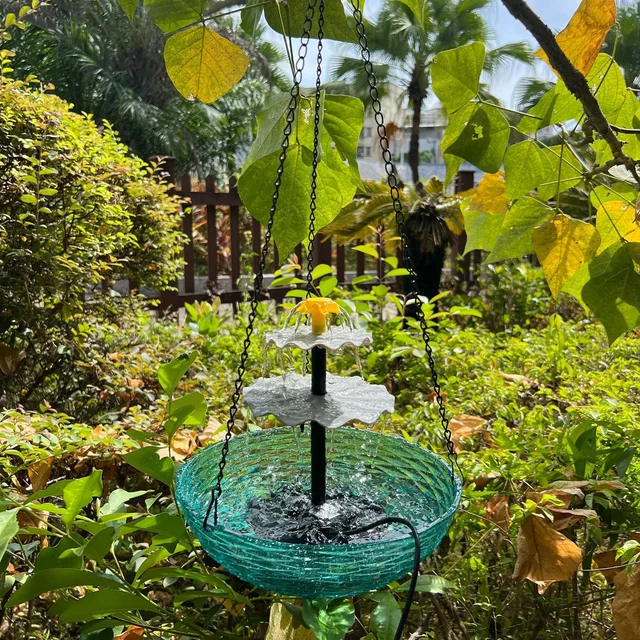 2025 New Year's Outdoor Garden Fountain Set Hanging Bird Bath and Feeder Made of Plastic Cross-Border Hot Style for Pets