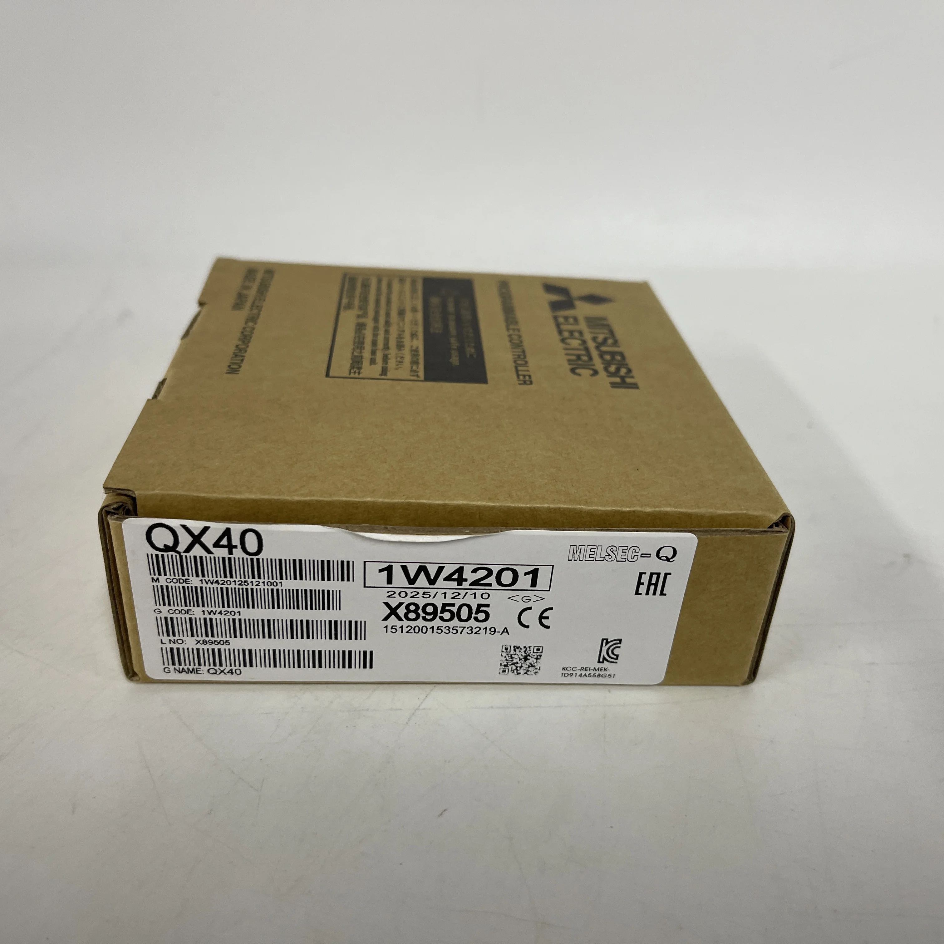 MITSUBISHI Digital Input PLC Module (MELSEC-Q Series) QX40 MITSUBISHI Digital Input PLC Module (MELSEC-Q Series) QX40