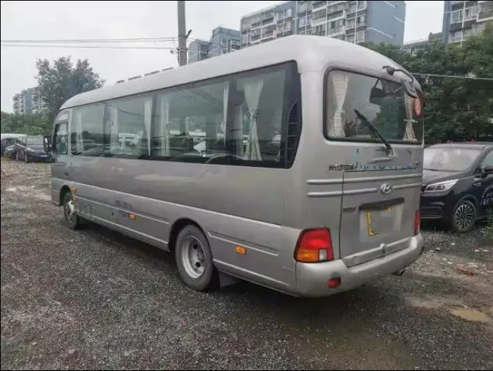 Factory Price Used Mini Van Bus  H-yundai County Bus 11 Seats Coaster Bus Low Price for Sale