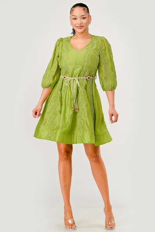Elegant Forest-themed Lace Short Dress With Woven Technique Featuring Natural Waistline - Image 2