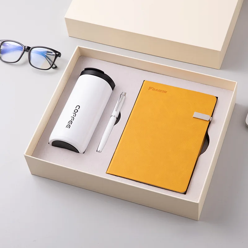A5 Simple Metal Patch Custom logo Notebook Business Meeting Luxury Thermos Flask Coffee Cup Gift Set 2032 New Notebook Gift Set
