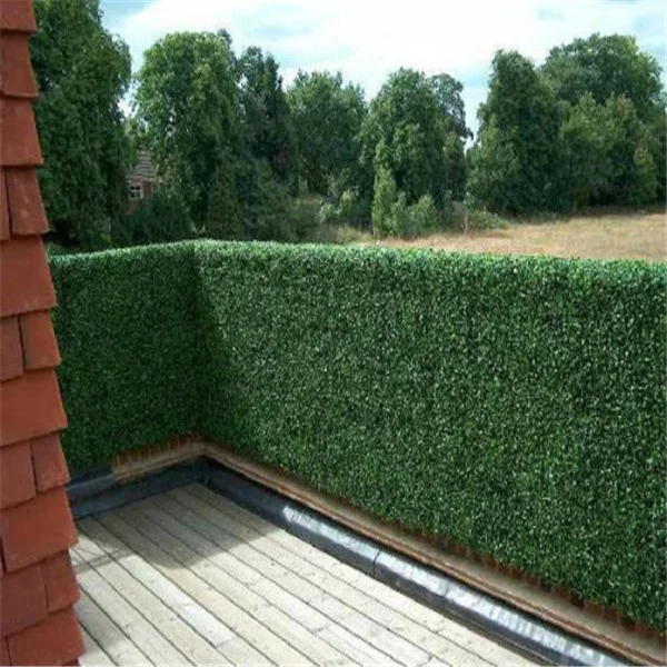 Wholesale Outdoor Artificial Boxwood Hedge Green Wall with Black Planter Outdoor Decorative Artificial Plastic Grass Wall Fence